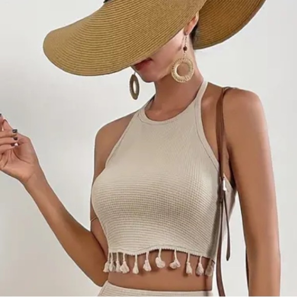 NWT•L•CREME’DE LA CREME’ BOHO CHIC KNIT FRINGE HALTER TOP - Picture 6 of 14